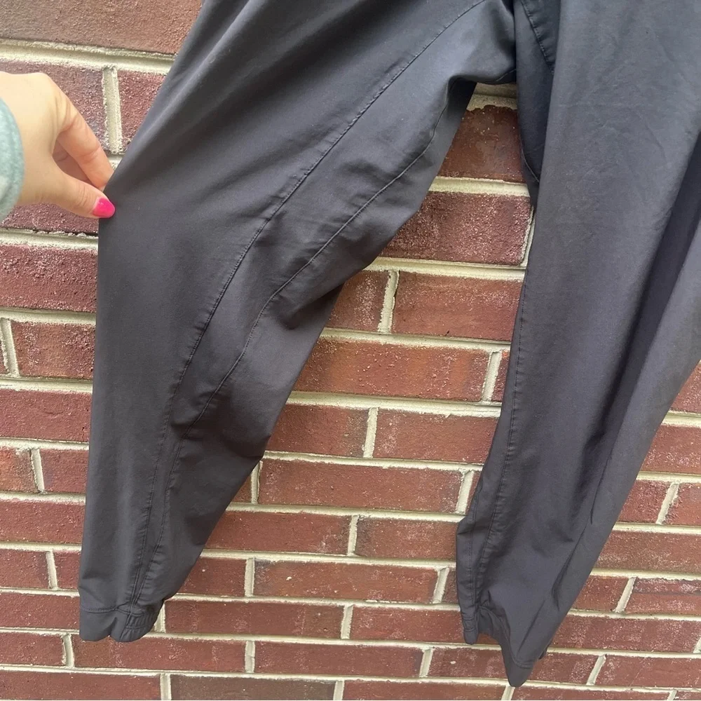 Lululemon &go Keepsake Jogger Pant Black Elastic Pleated Front Size 10
